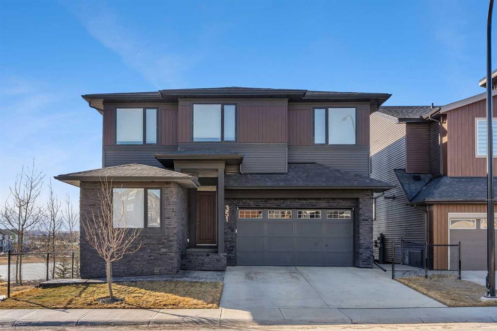 351 Lucas Way NW, Calgary, AB, T3P 1Z3