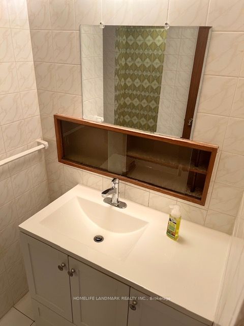 Additional image 4 of Lower Level-1216 Shamir Crescent, Mississauga, ON, L5C 1L1