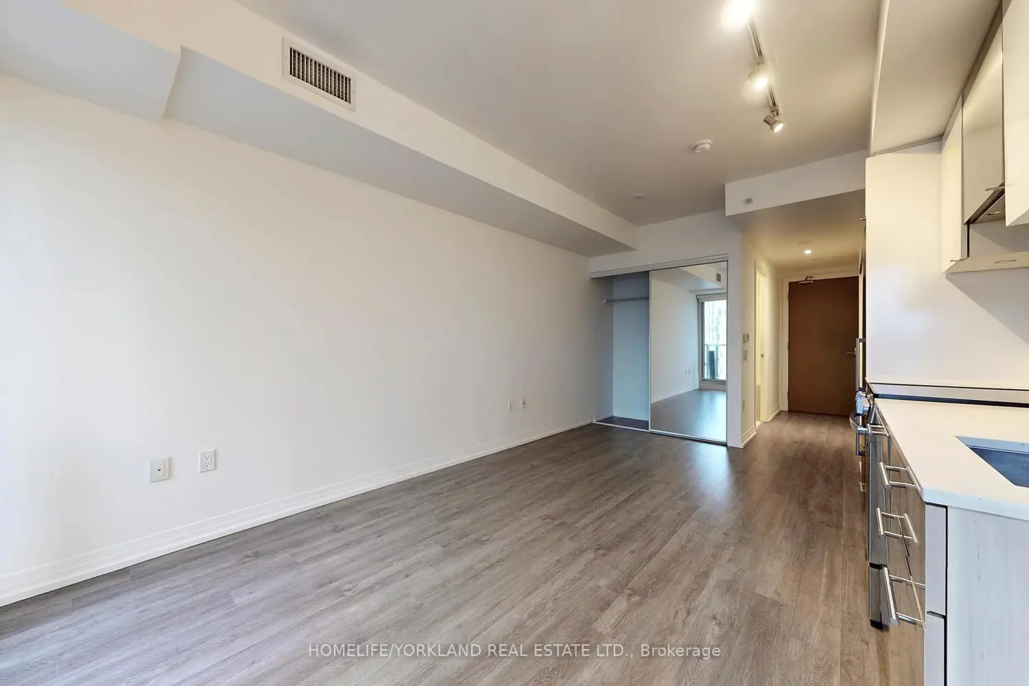 Additional image 5 of 251 Jarvis Street 2507