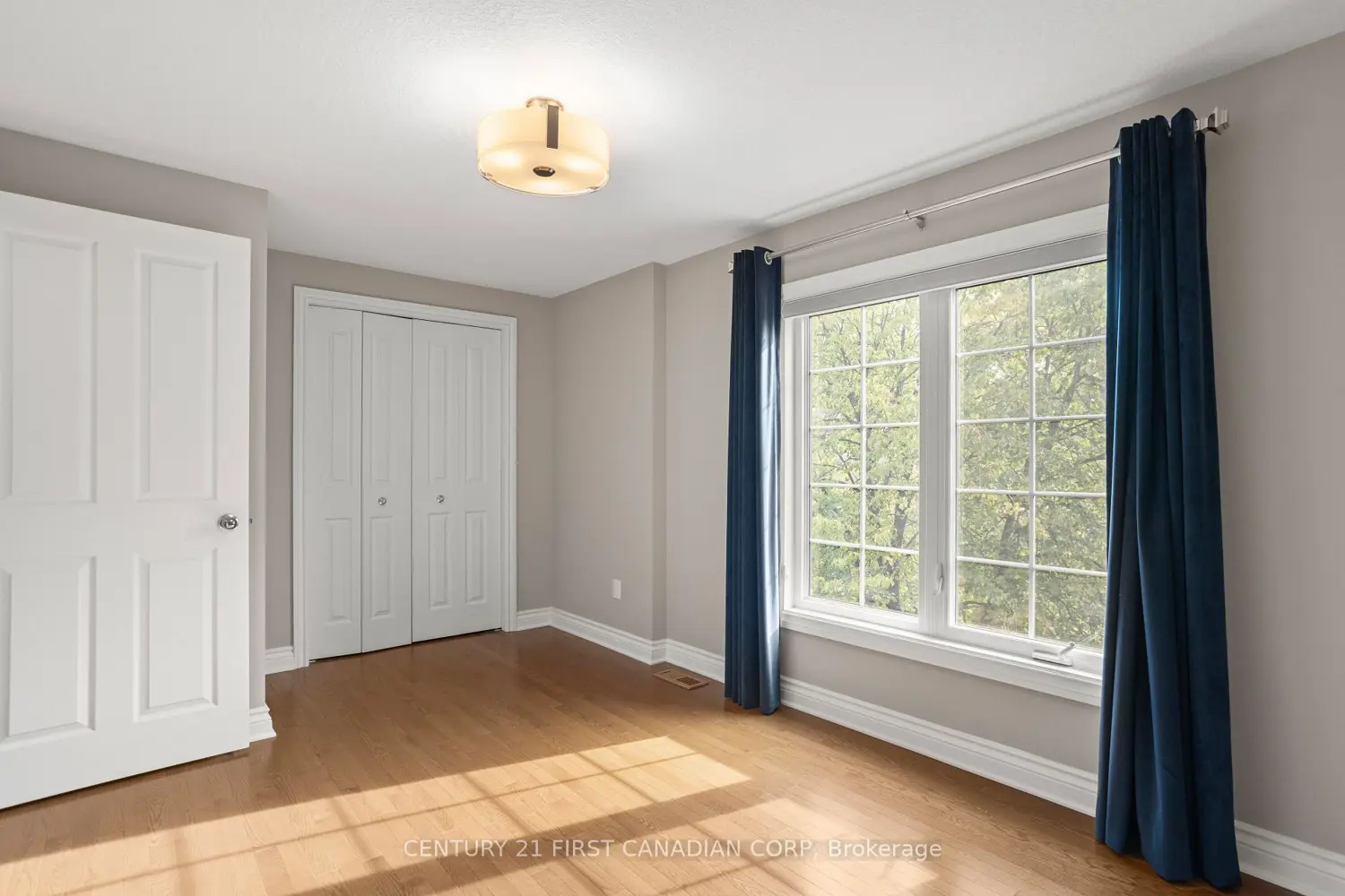 Additional image 11 of 1399 Commissioners Road 30