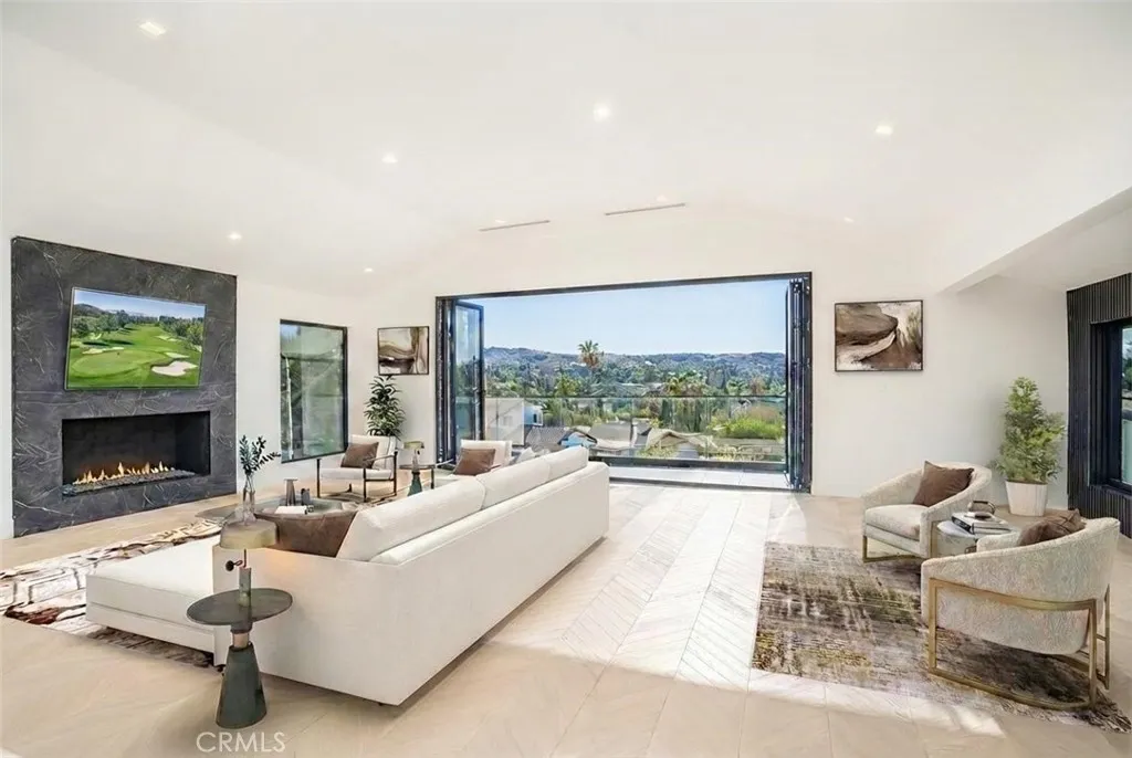 Additional image 84 of 18827 Edleen Drive, Tarzana, CA 91356