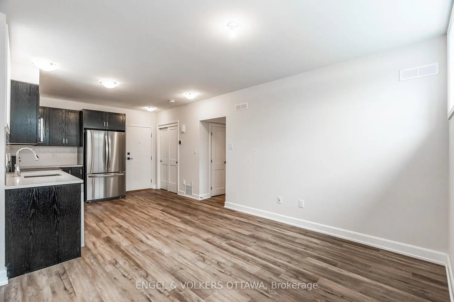 Additional image 19 of 683 Fisher Street