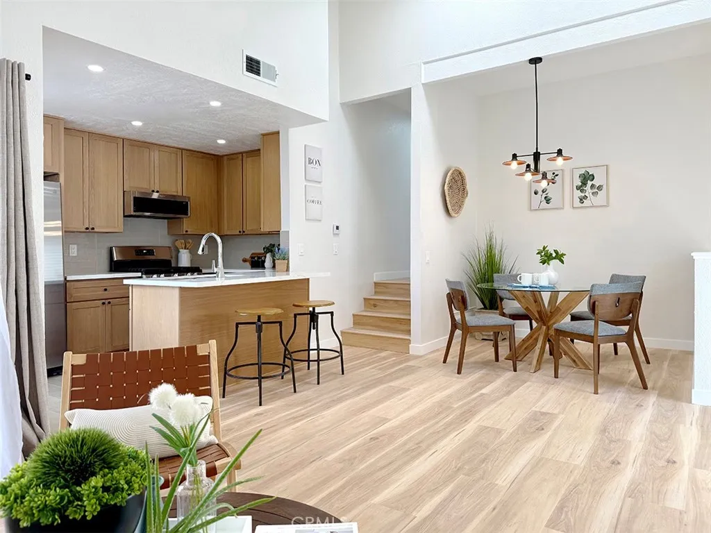 Additional image 4 of 2720 W Segerstrom Ave Unit D, Santa Ana, CA 92704