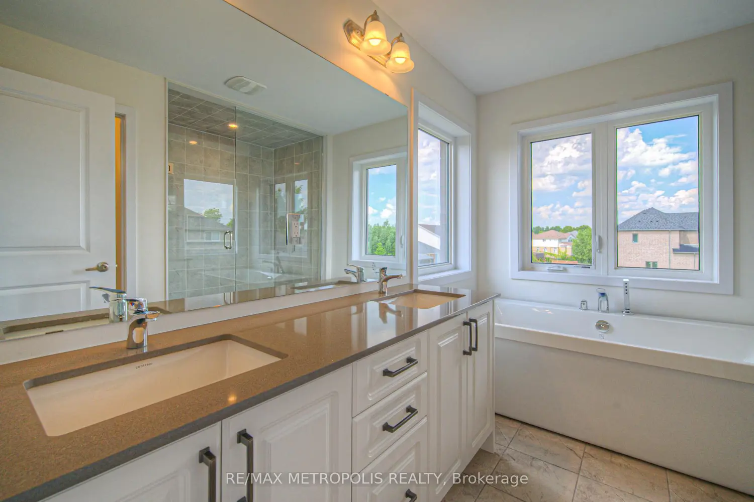 Additional image 15 of 100 Moss Drive