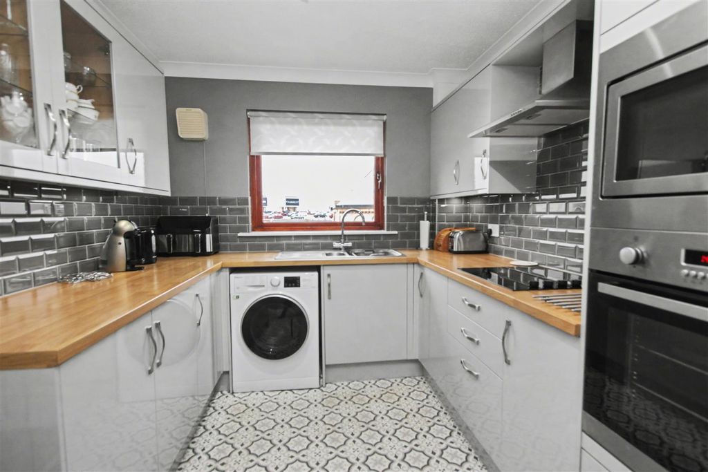 Additional image 8 of 2 bed flat for saleHyndford Road, Lanark ML11