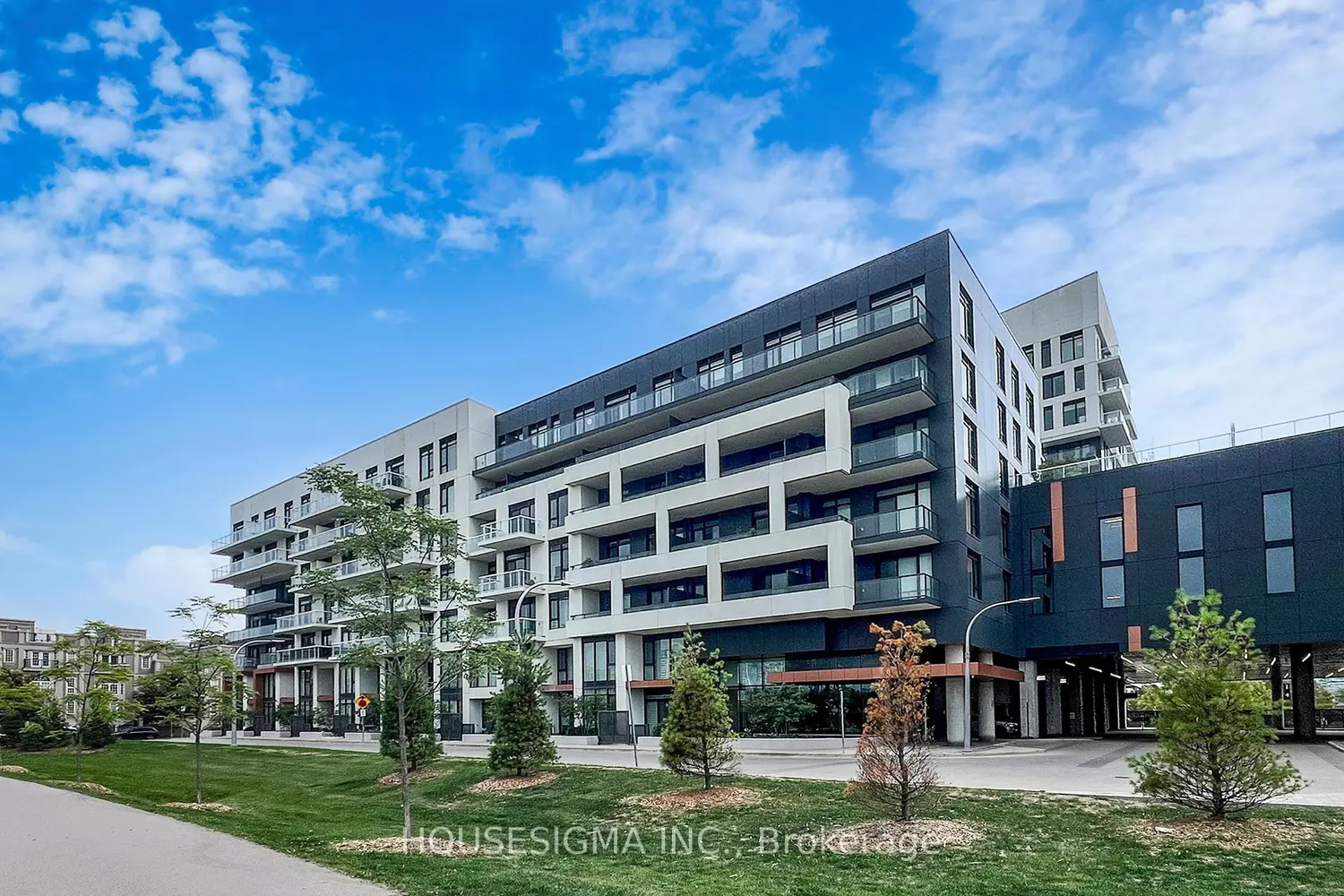 18 Rouge Valley Drive #101