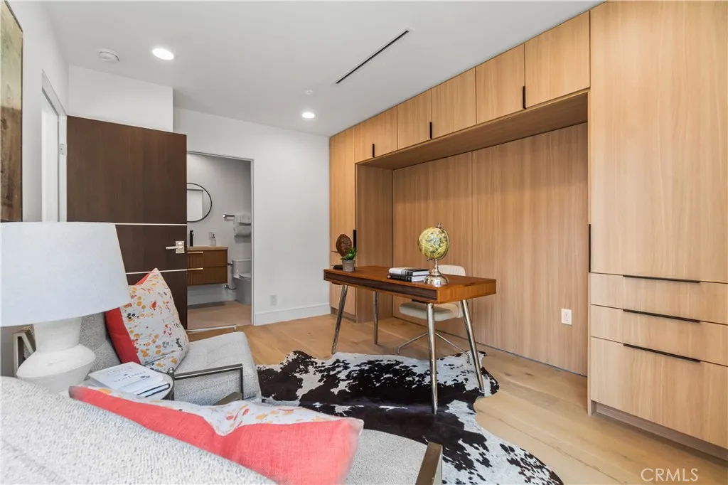 Additional image 42 of 214 El Porto Street, Manhattan Beach, CA 90266