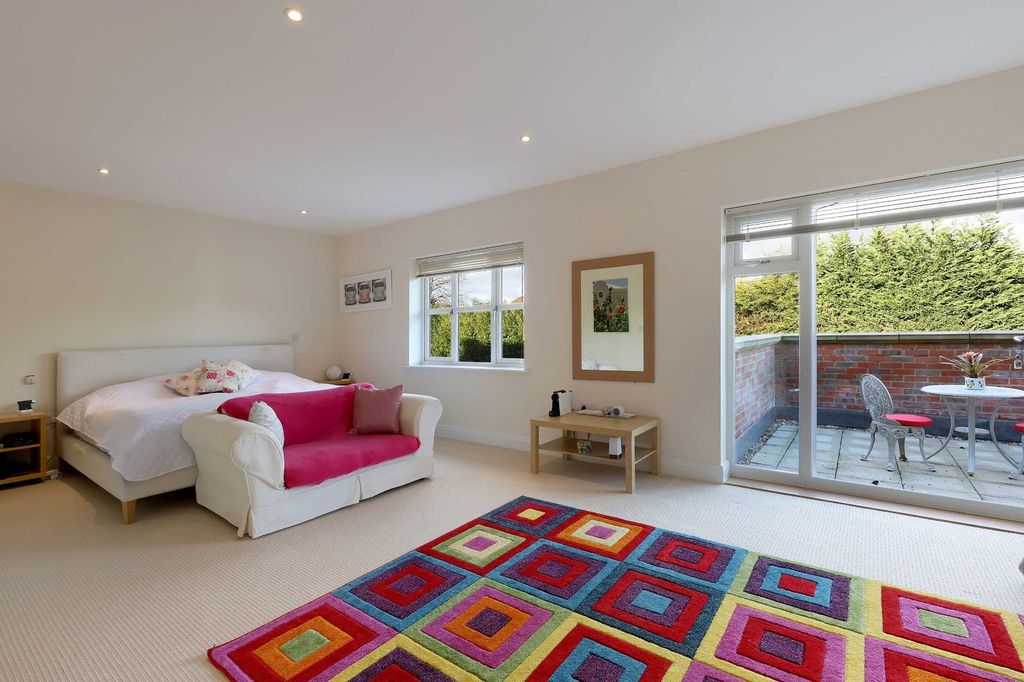 Additional image 13 of 6 bed detached house for saleBarton Drive, Beaconsfield, Buckinghamshire HP9