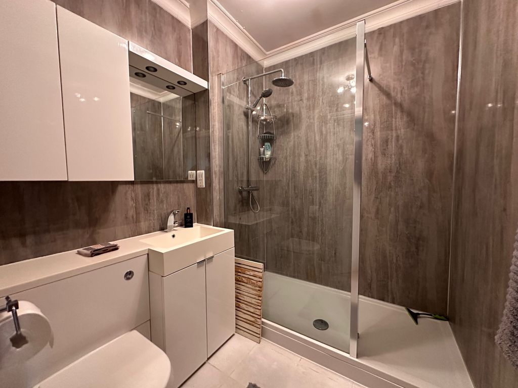 Additional image 10 of 2 bed flat for saleFernbank Road, Ascot SL5