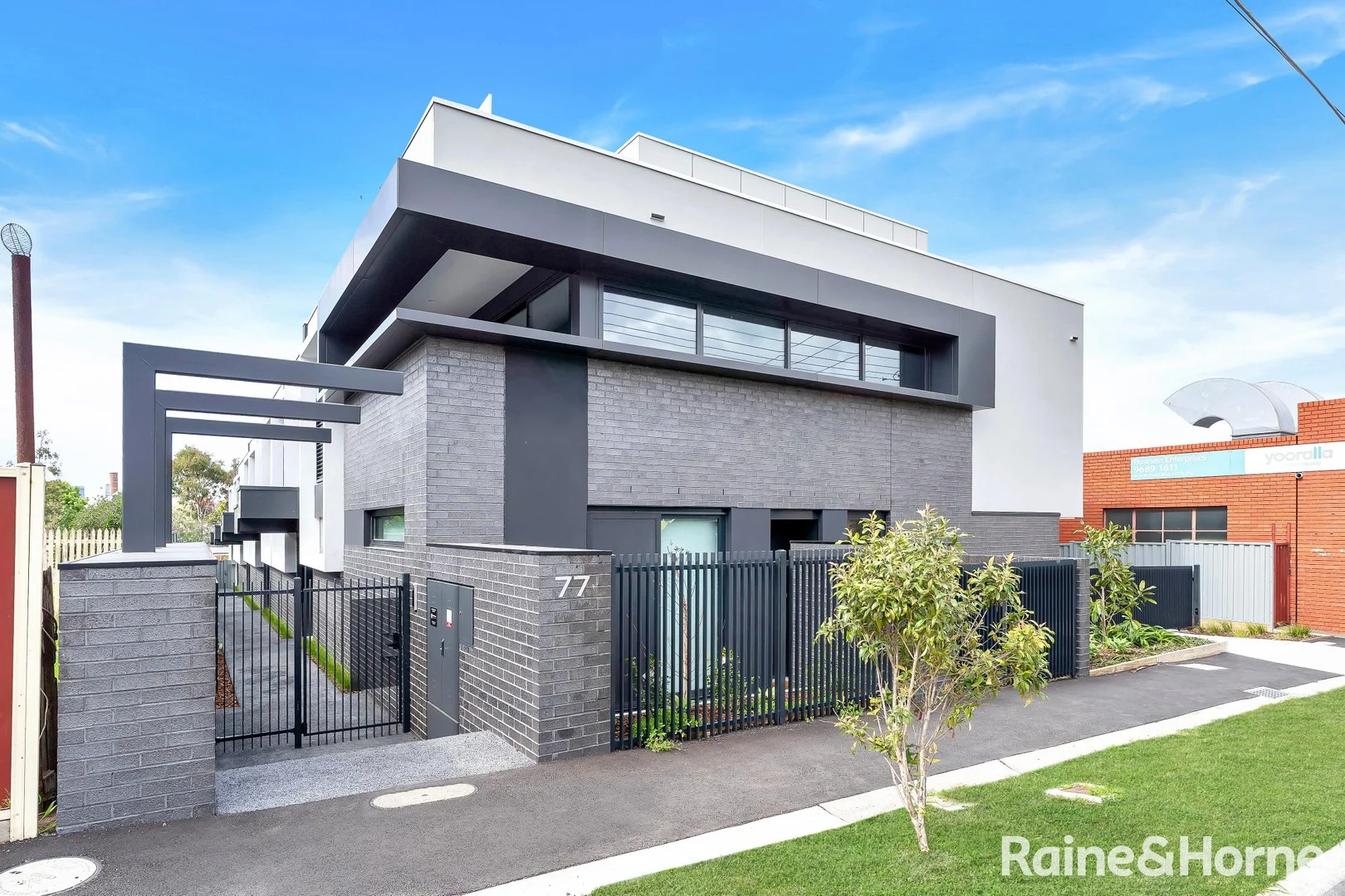 4/77 Hyde Street, Footscray VIC 3011