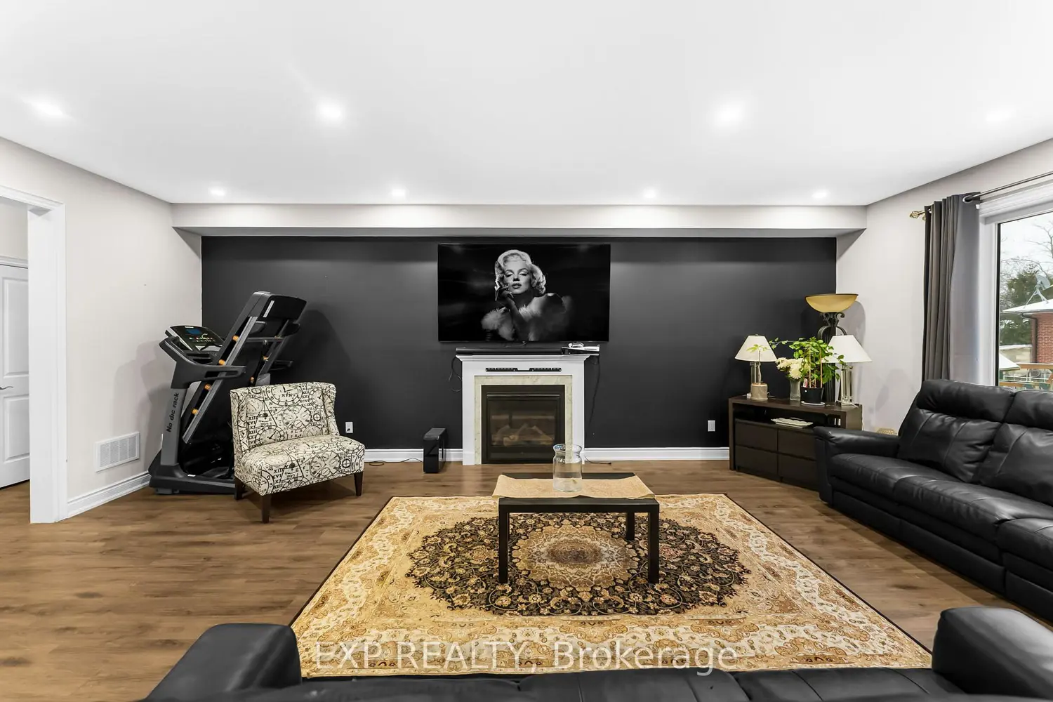 Additional image 2 of 1951 Metro Road