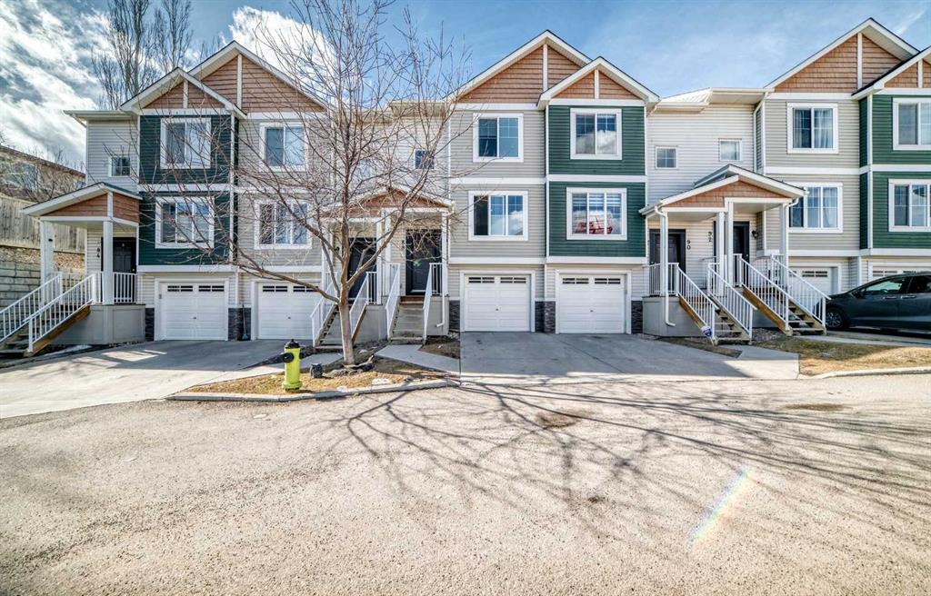 88 Pantego Lane NW, Calgary, AB, T3K 0T1
