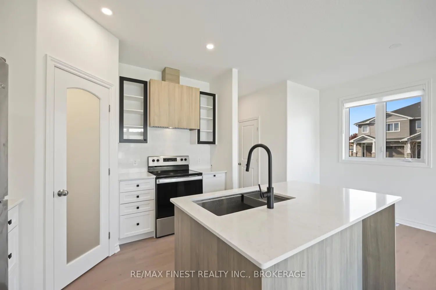 Additional image 7 of 198 Heritage Park Drive