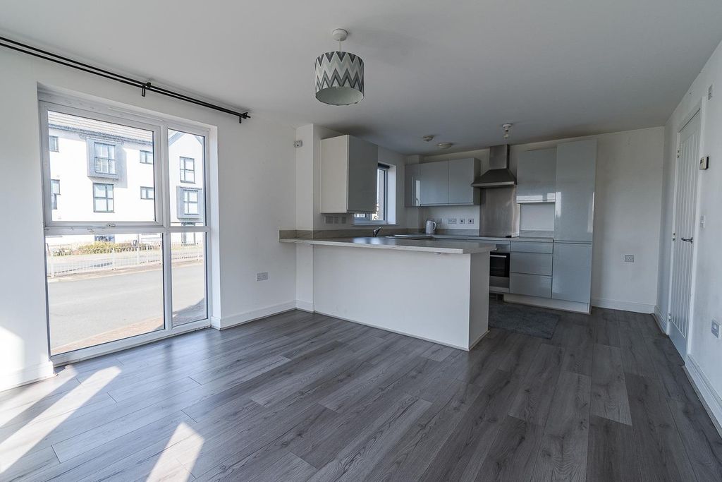 Additional image 8 of 2 bed flat for saleHeol Finch, Barry CF62