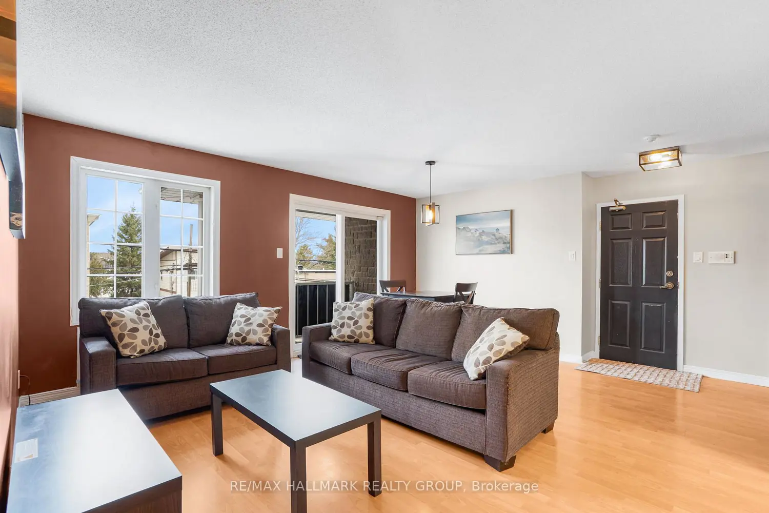 Additional image 12 of 1005 Laurier Street