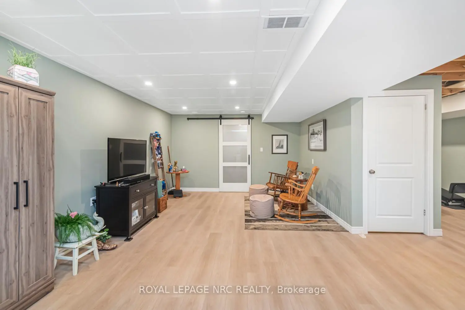 Additional image 9 of 152 Cross Street 6