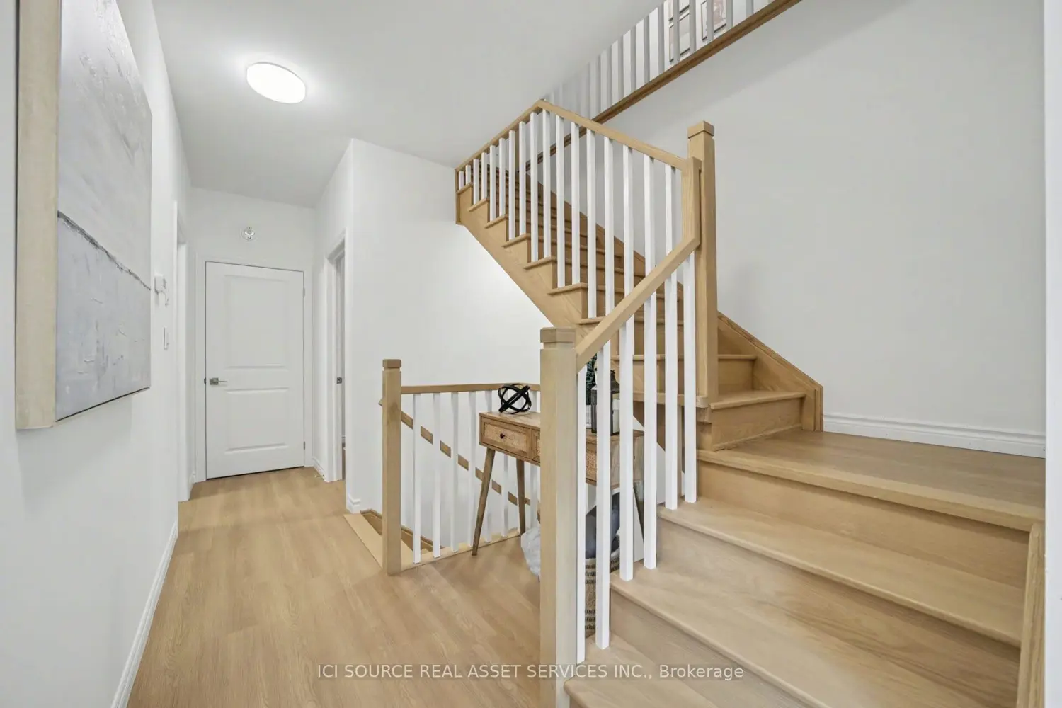 Additional image 10 of 2 Slessor Boulevard 10