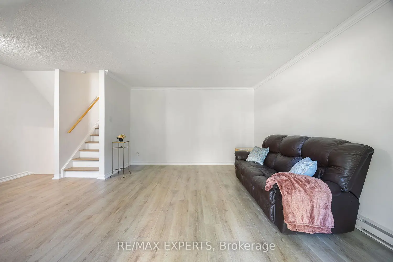 Additional image 5 of 242 Milestone Crescent