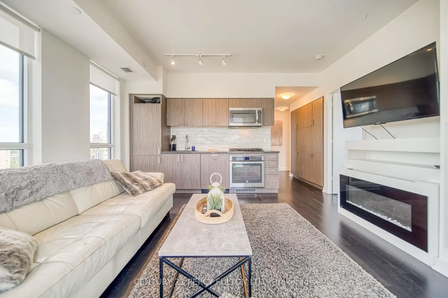 Additional image 9 of 501 St Clair Avenue 1211