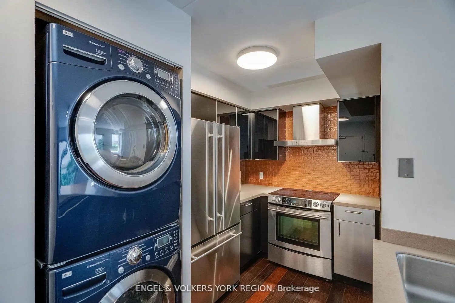 Additional image 7 of 1174 Yonge Street 203