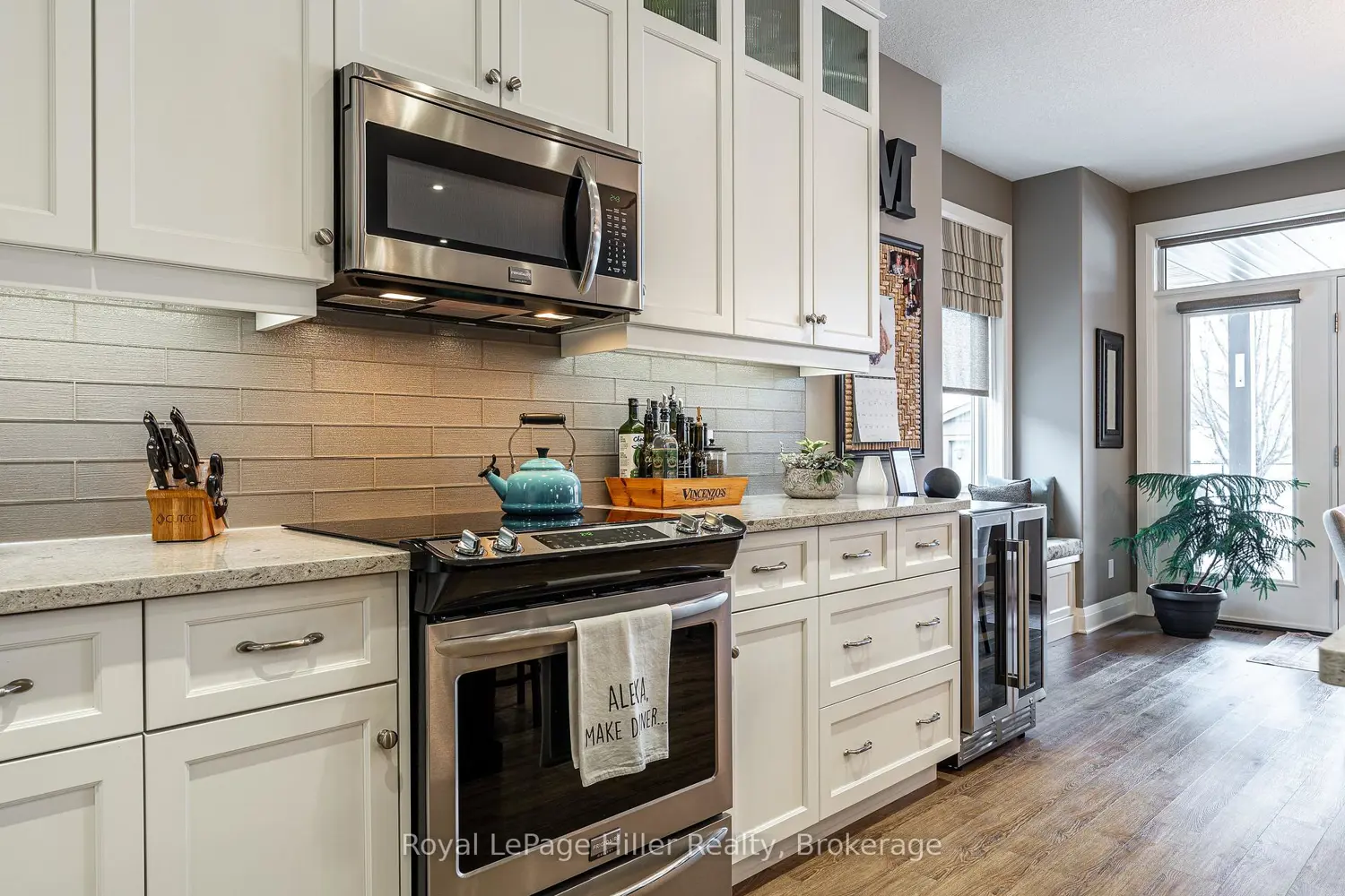 Additional image 3 of 687 Forman Avenue