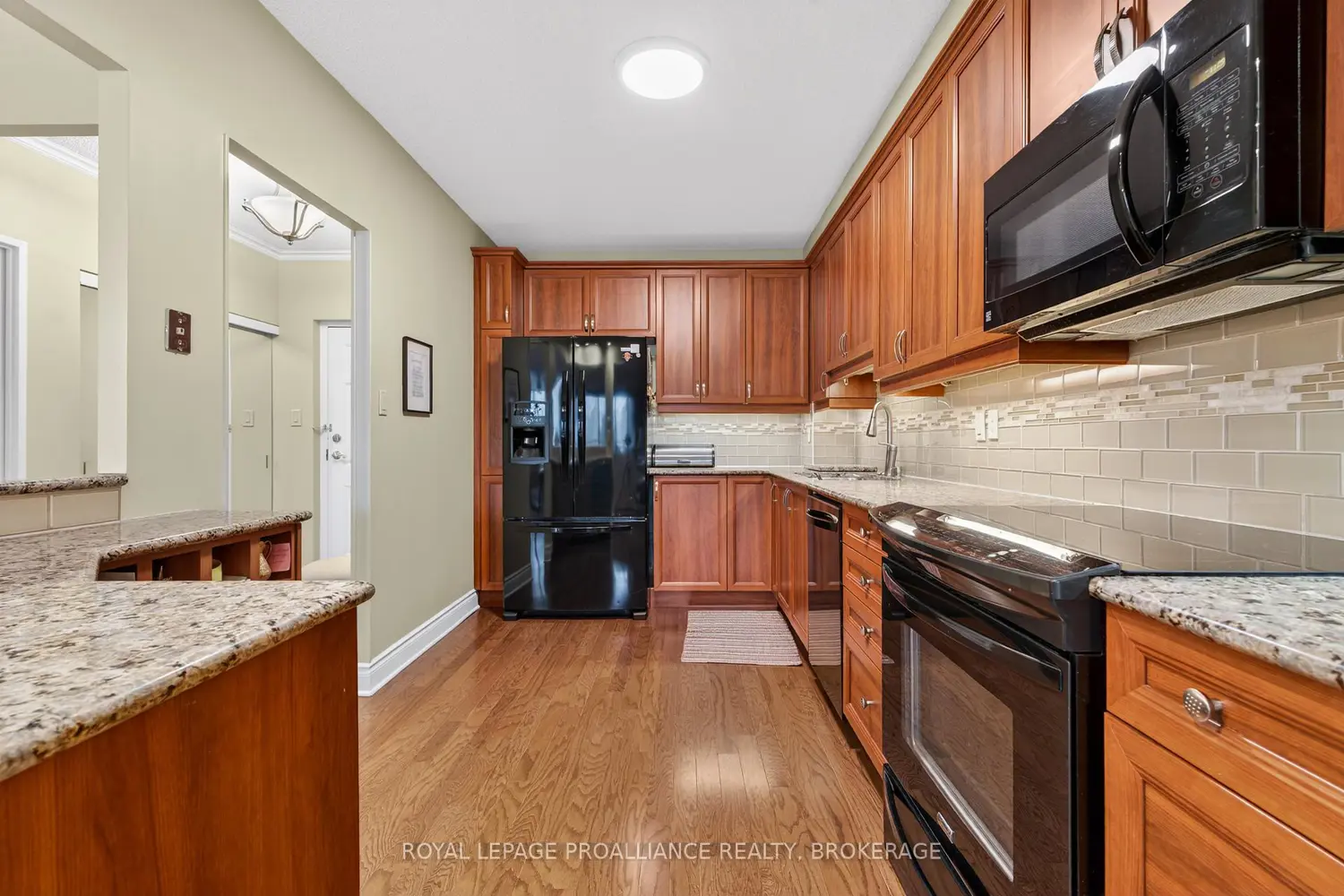 Additional image 3 of 1000 King Street 305