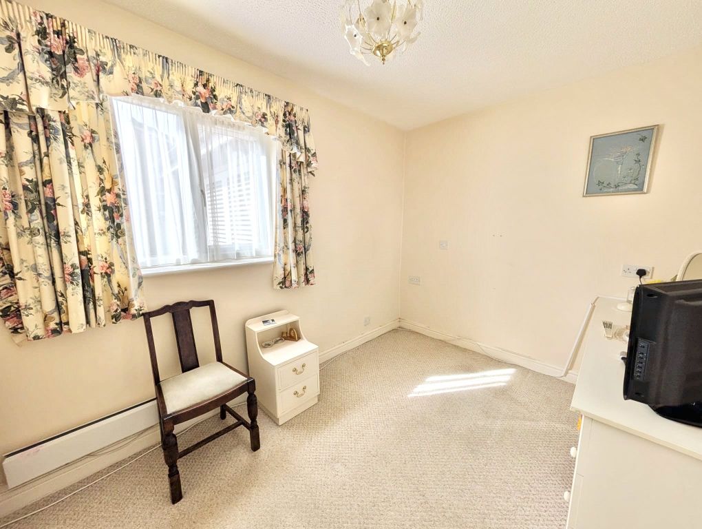 Additional image 8 of 2 bed flat for saleHinderton Road, Neston, Cheshire CH64