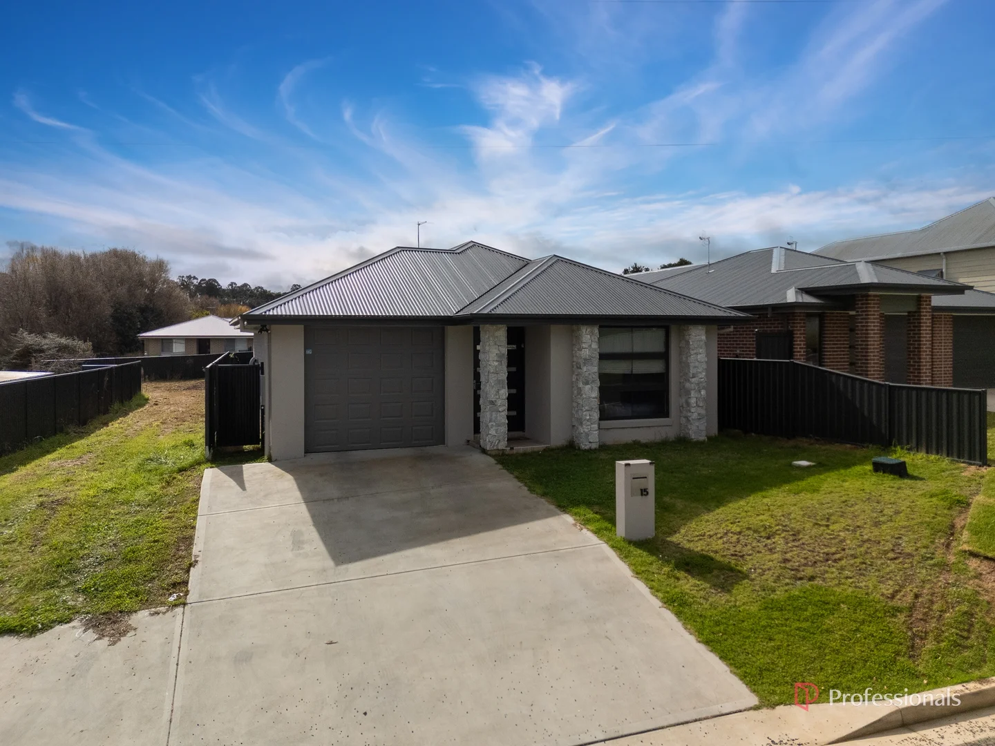 Additional image 17 of 15 Madgwick Drive, Armidale NSW 2350