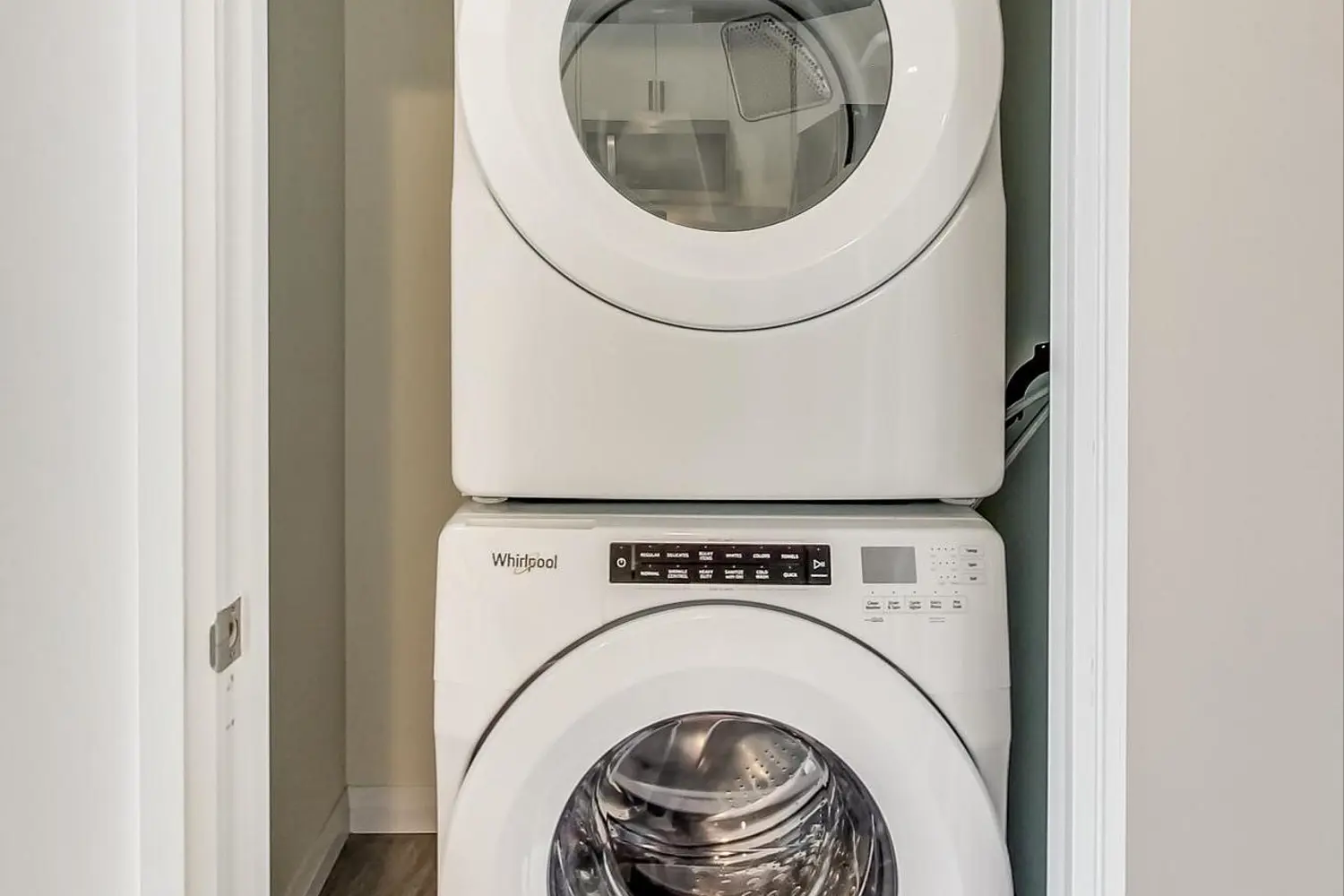 Additional image 19 of 60 Charles Street 801