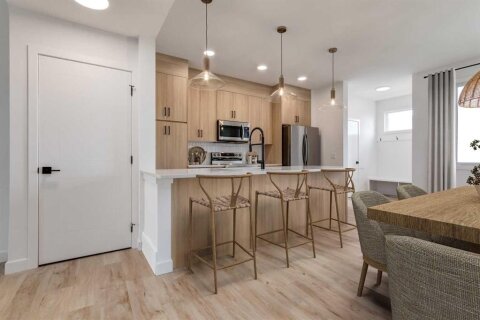 Additional image 8 of 2425 Creeker Lane, Airdrie, AB, T4B 5M1