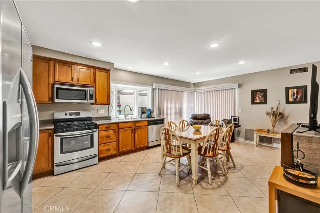 Additional image 8 of 14211 Cherrywood Ln, Tustin, CA 92780