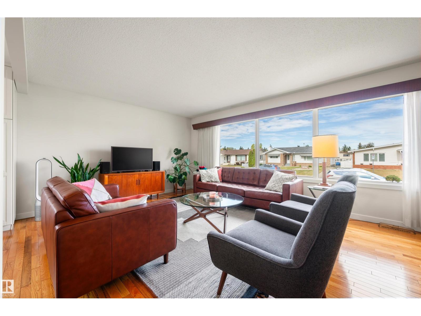 Additional image 4 of 7811 148 Avenue NW, Edmonton, AB, T5C2T8