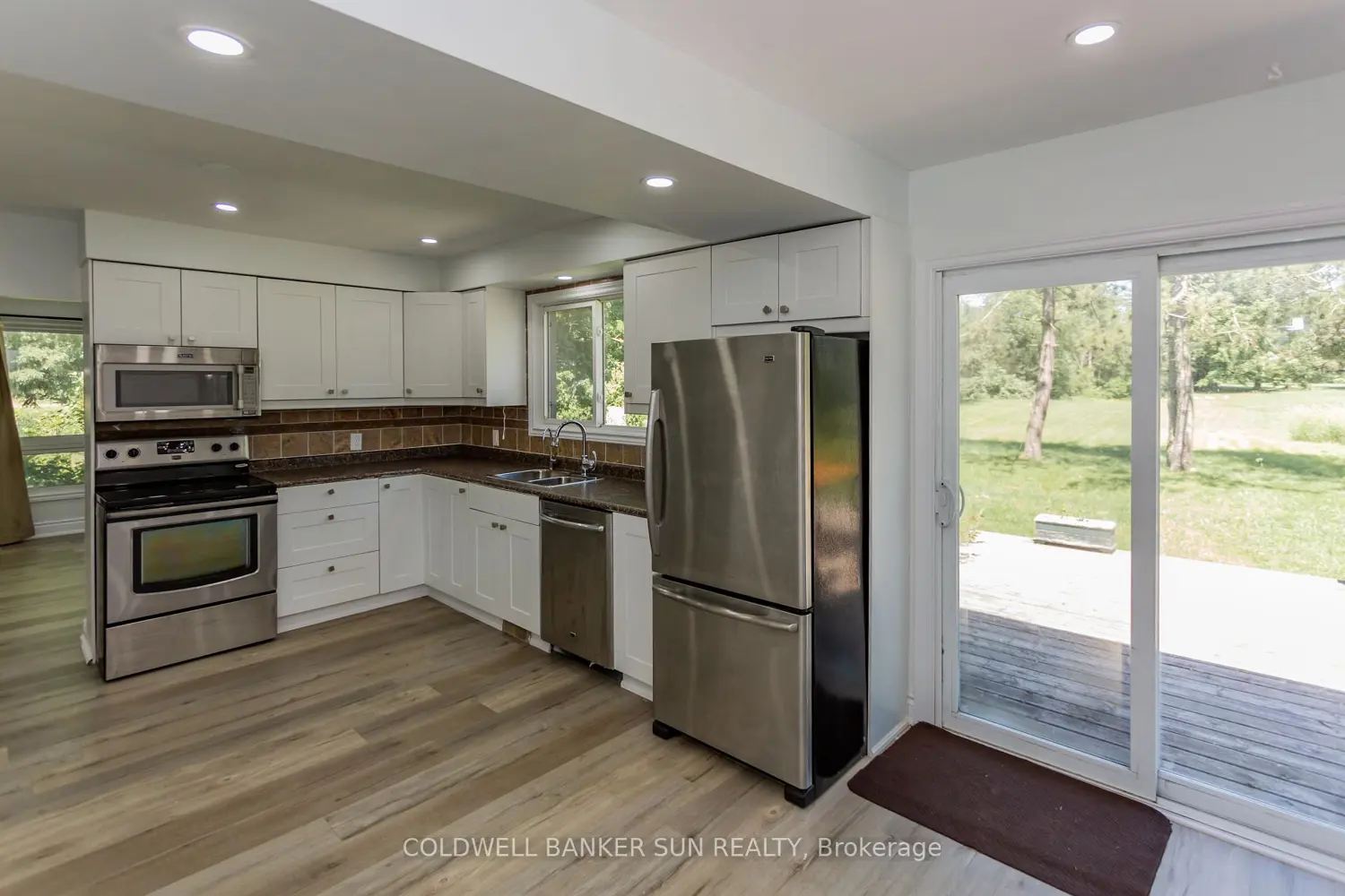 Additional image 9 of 686078 Oxford Rd 2 Road