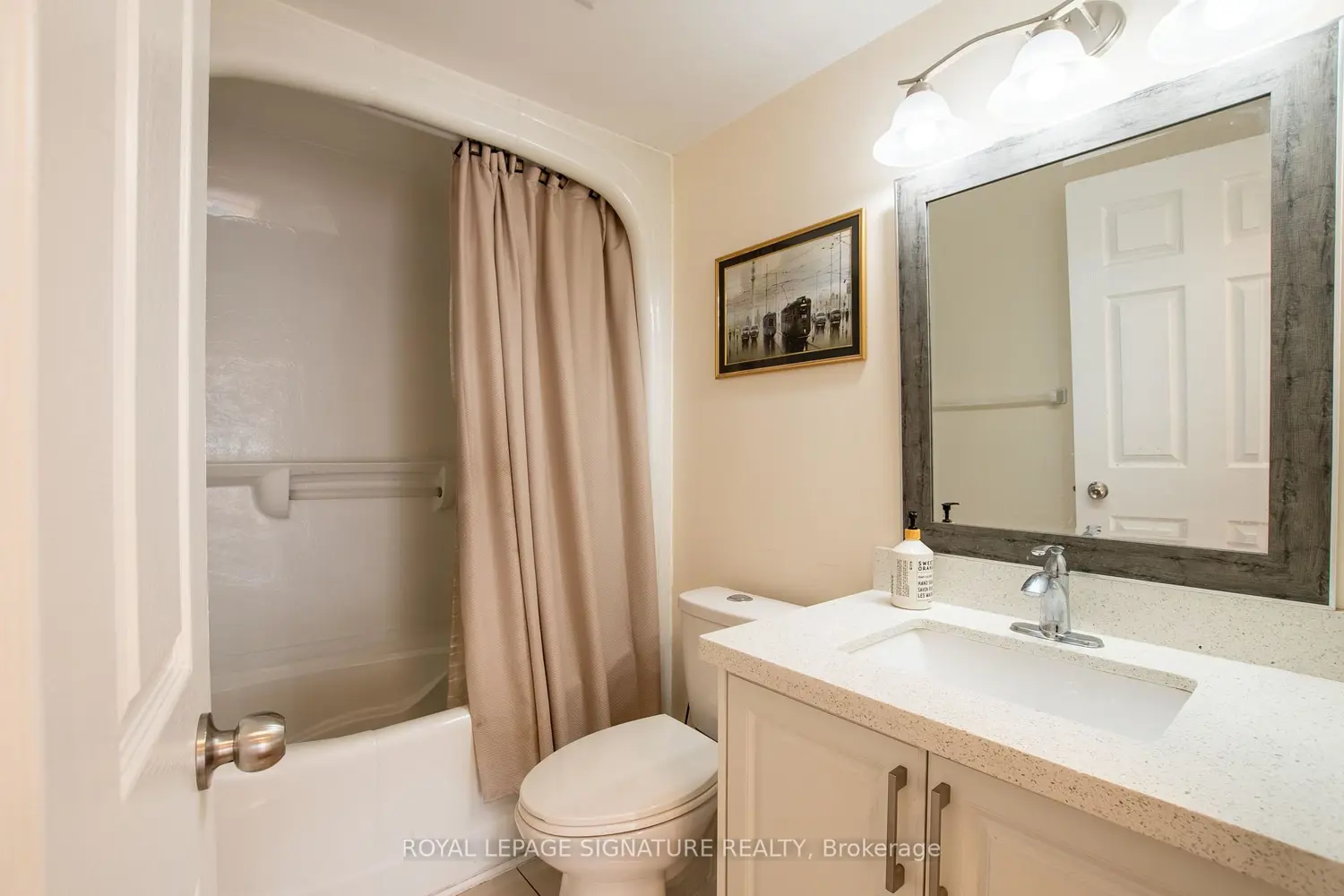 Additional image 12 of 7 Bishop Avenue 1604