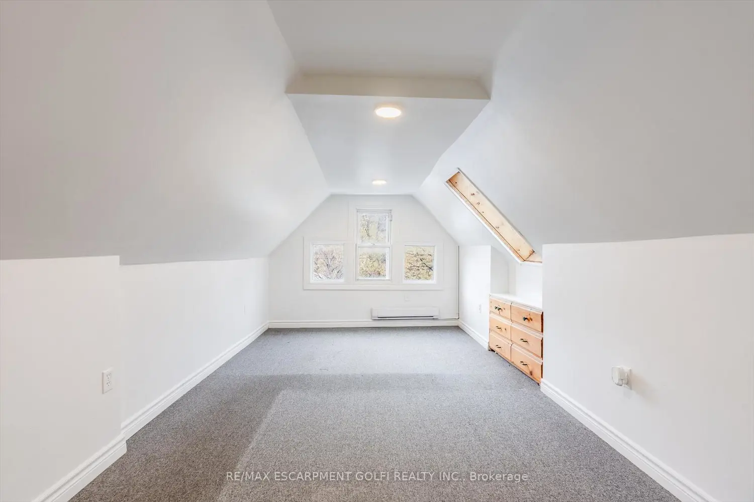 Additional image 15 of 49 Myrtle Avenue