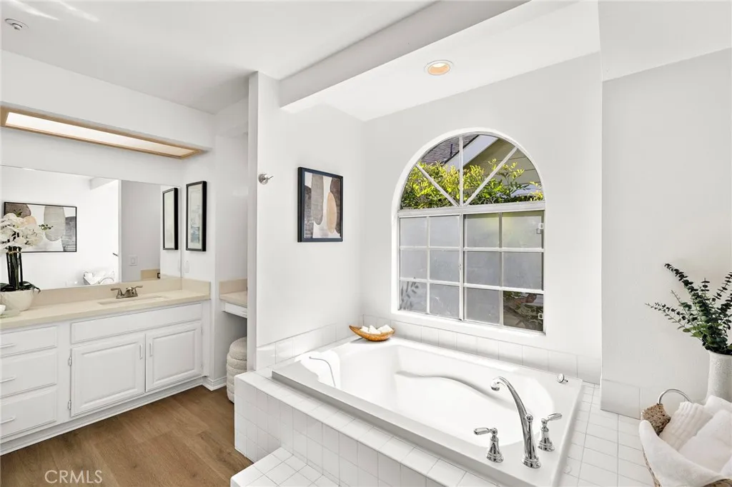 Additional image 47 of 2563 Orange Avenue Unit C, Costa Mesa, CA 92627