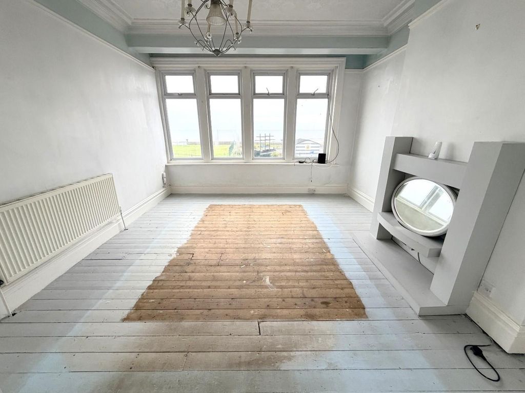 Additional image 3 of 1 bed flat for saleThe Cliff, Seaton Carew, Hartlepool TS25