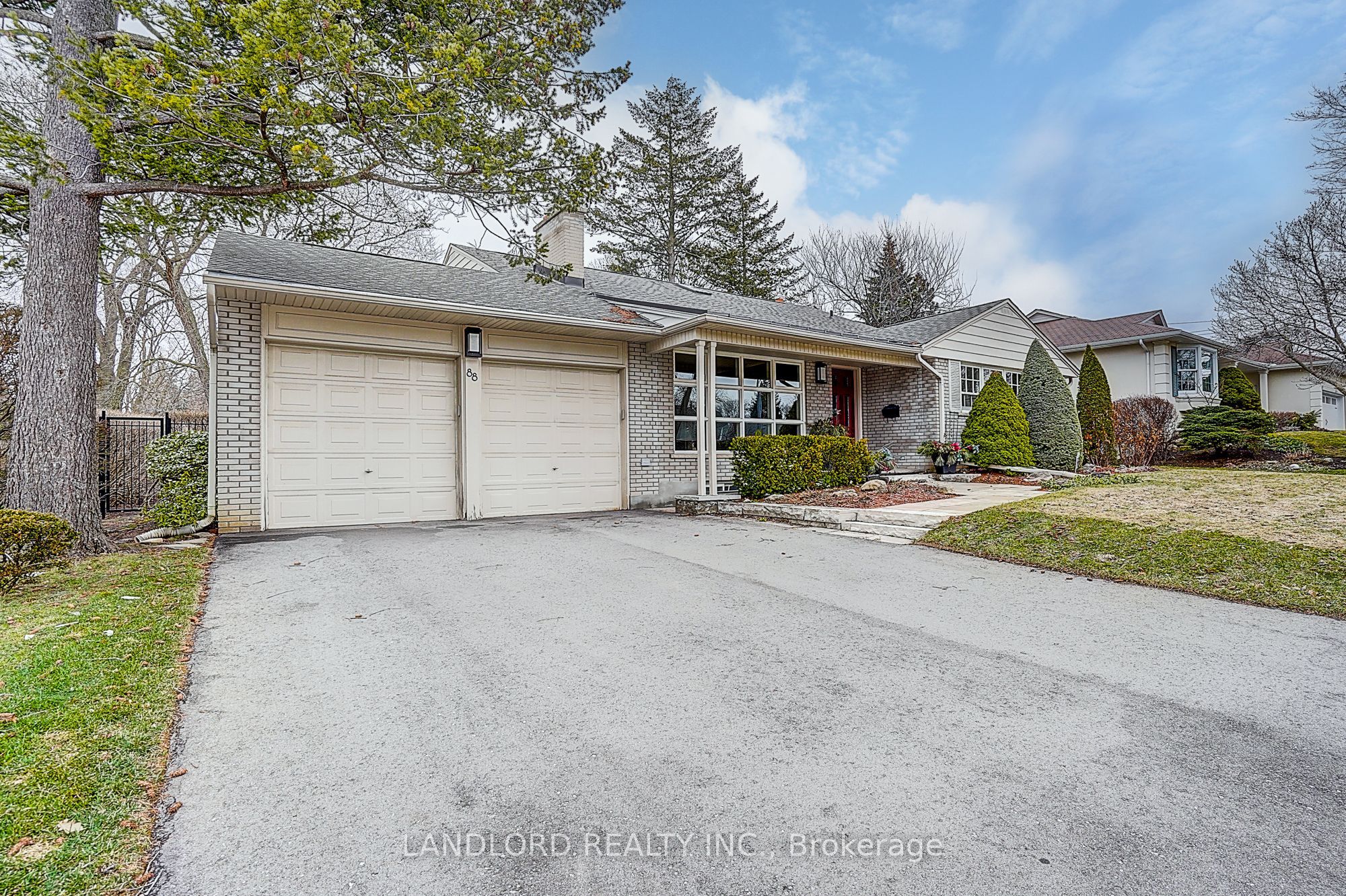 Additional image 2 of 88 Princess Anne Crescent, Toronto, ON, M9A 2P8