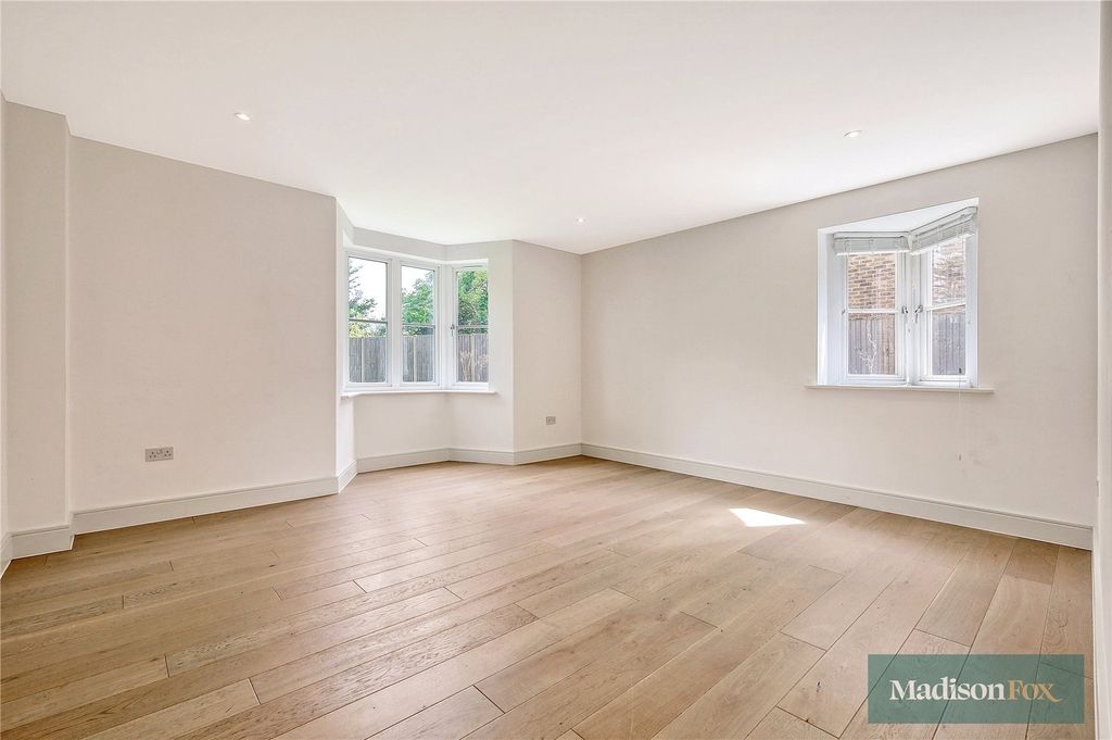 Additional image 16 of 5 bed detached house for saleHigh Road, Chigwell, Essex IG7