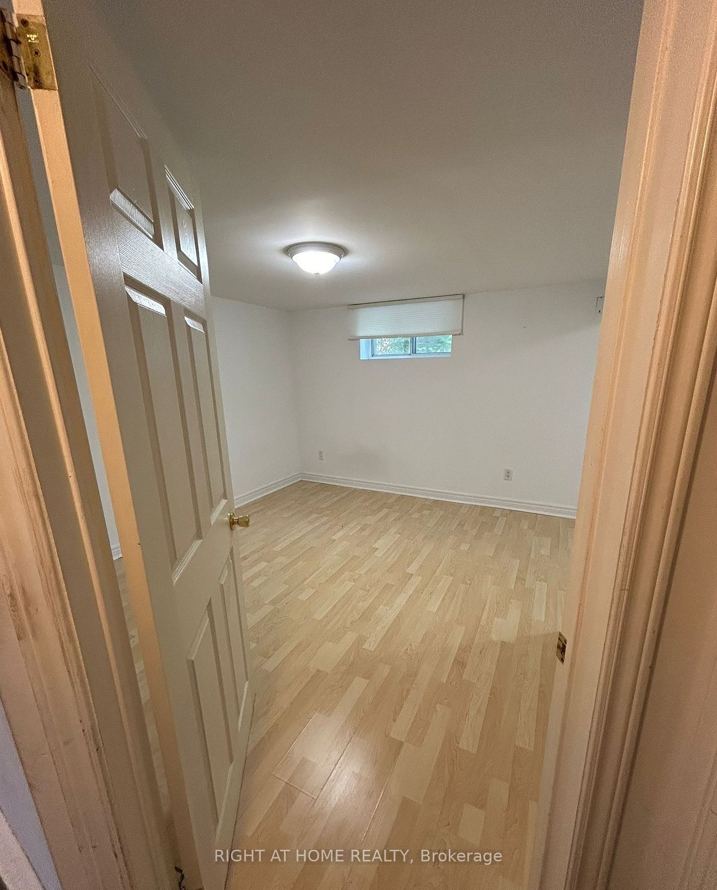 Additional image 2 of 192 Bogert Avenue, Toronto, ON, M2N 1K9