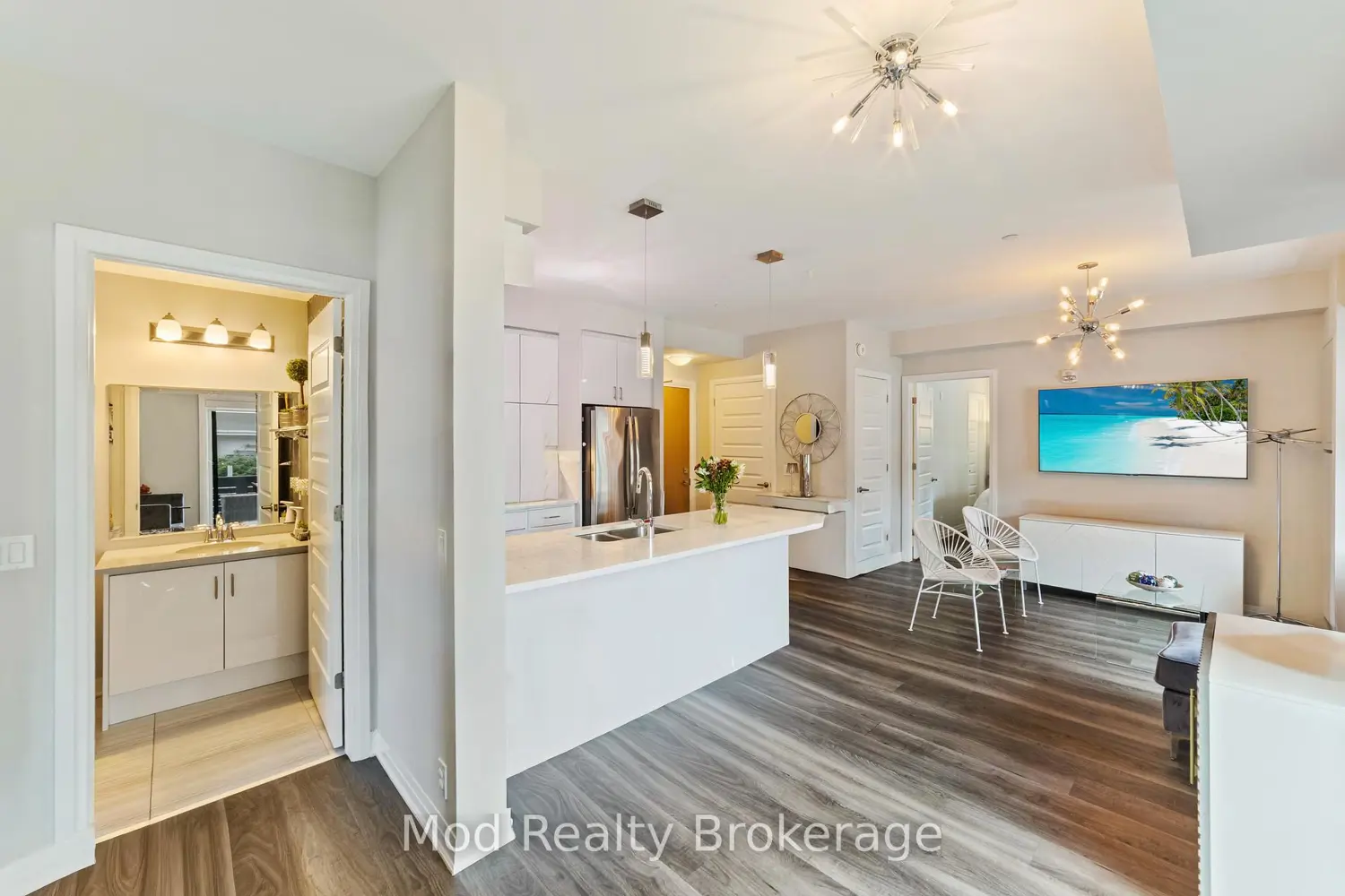 Additional image 8 of 128 Grovewood Common 129