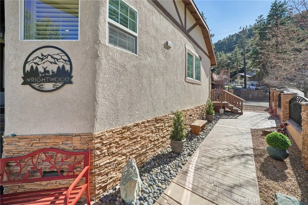 Additional image 11 of 5319 Desert View Dr, Wrightwood, CA 92397