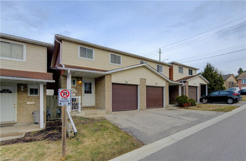 C-302 Bluevale Street N, Waterloo, ON, N2J 4G3