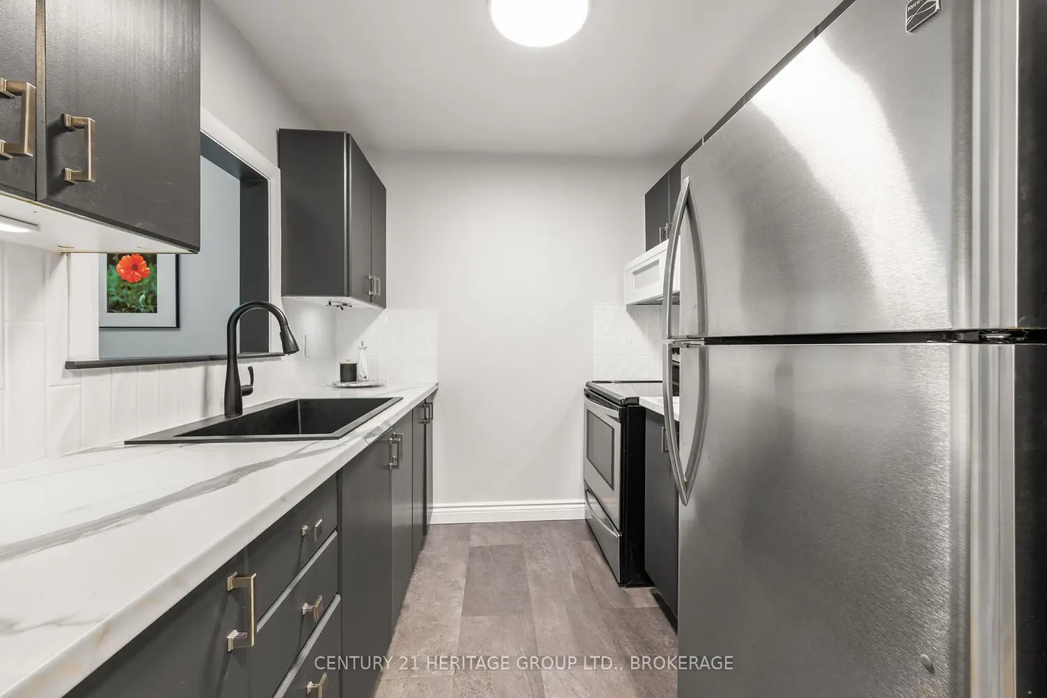 Additional image 7 of 573 Armstrong Road 114