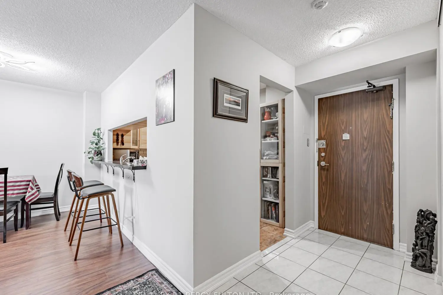 Additional image 2 of 1485 Lakeshore Road 909