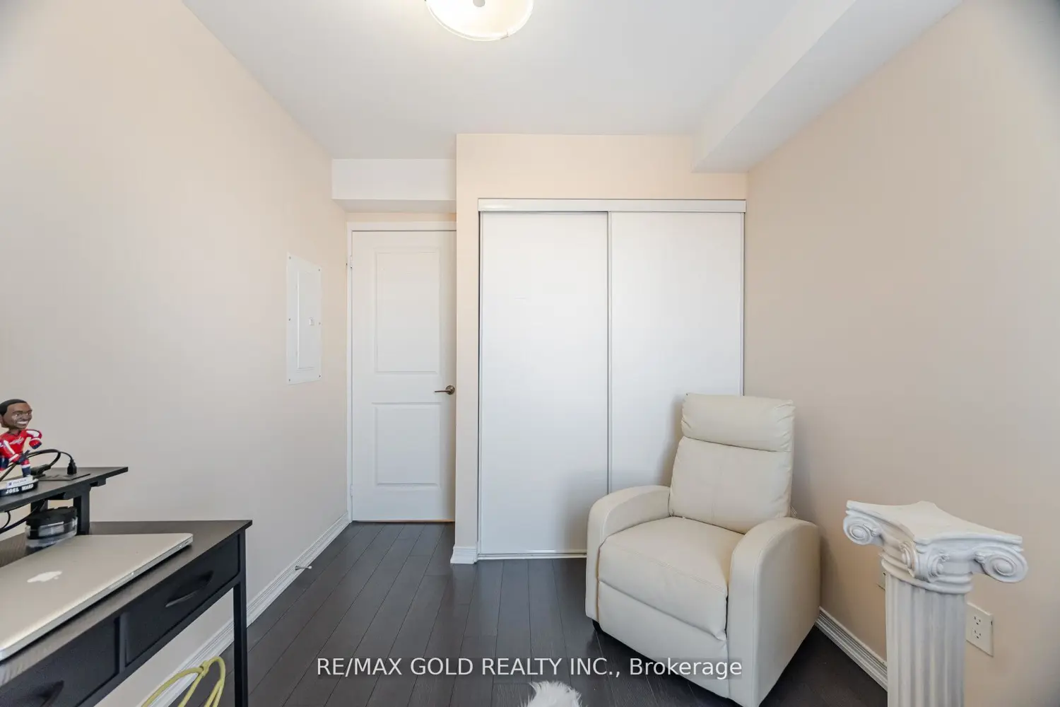 Additional image 16 of 80 Orchid Place 317