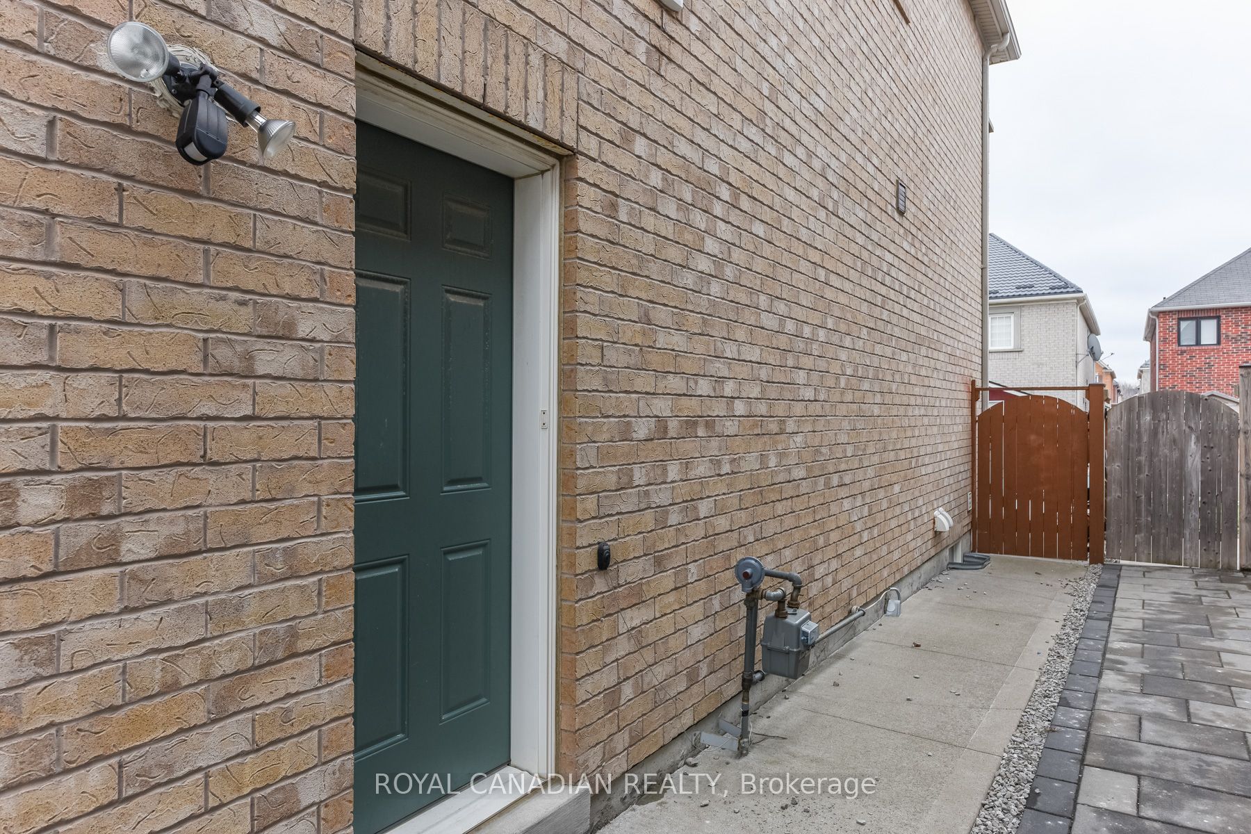 Additional image 3 of Bsmt-84 Lightcatcher Circle, Brampton, ON, L6P 3P4