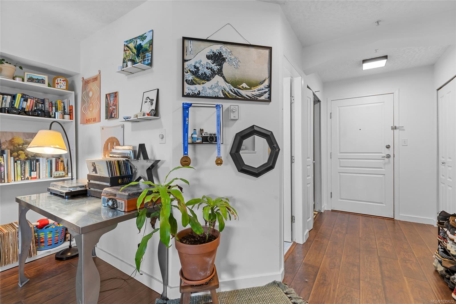 Additional image 4 of 305-935 Johnson Street, Victoria, BC, V8V 3N5