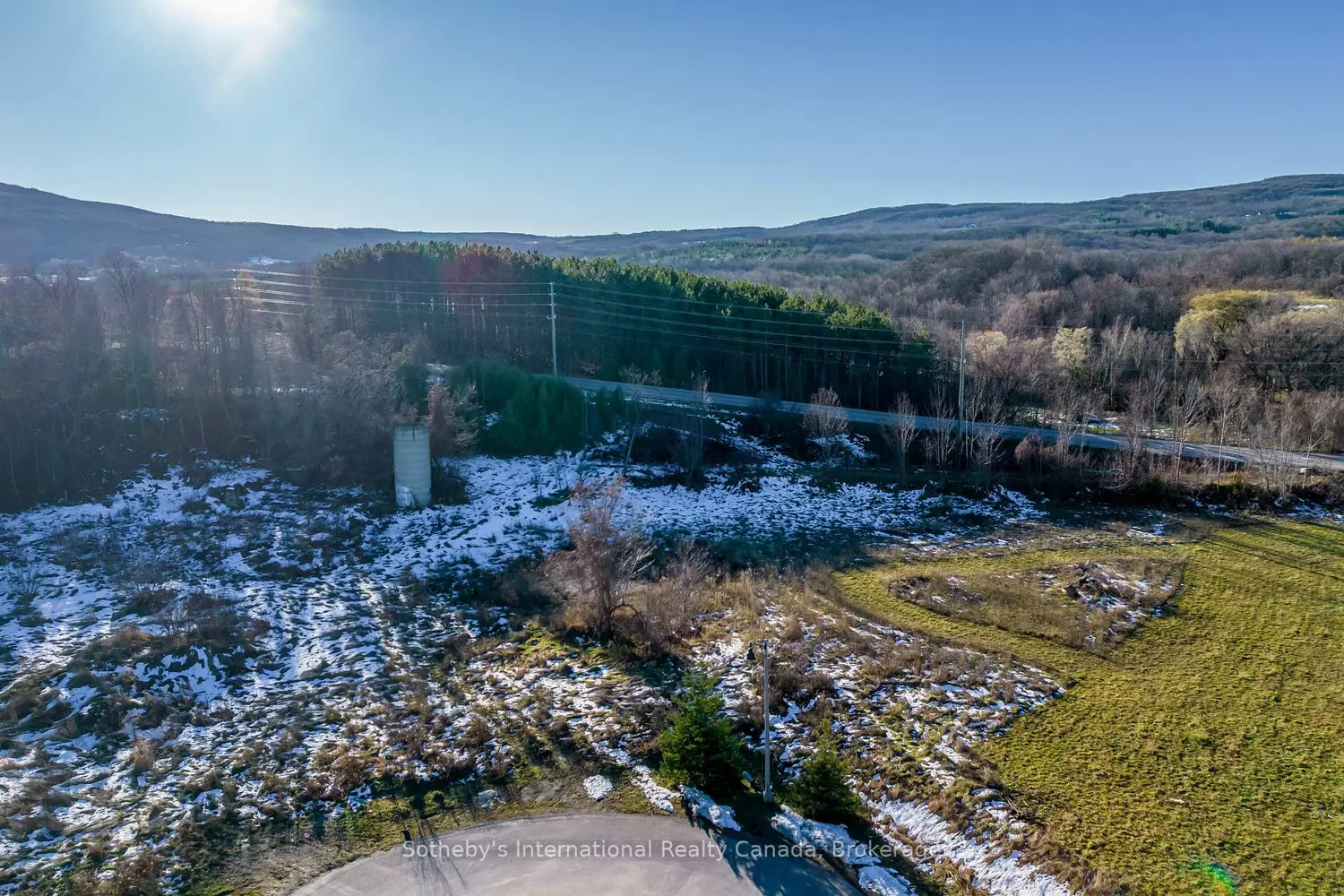 Additional image 3 of 21 Raintree Court