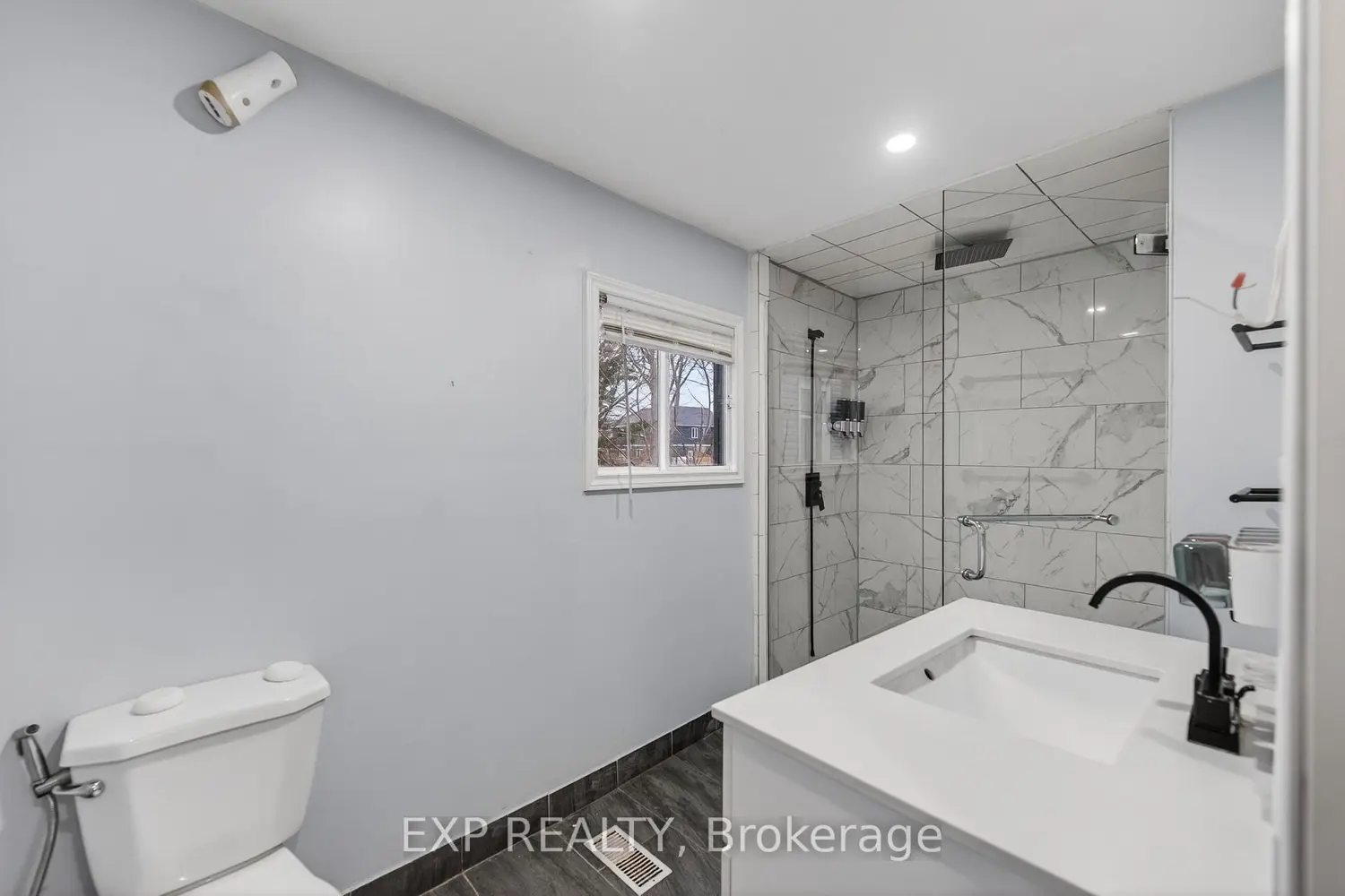 Additional image 9 of 4576 Fourth Avenue